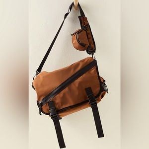 FP Movement - Move With It Messenger type Bag